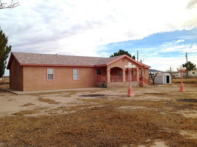304 Calle Al Rumbo in Mesquite, NM - Building Photo - Building Photo