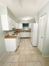 6010 Indrio Rd in Fort Pierce, FL - Building Photo - Building Photo
