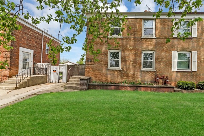 5156 W 63rd Pl in Chicago, IL - Building Photo - Building Photo