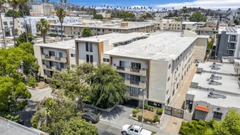 Serrano Apartments in Los Angeles, CA - Building Photo