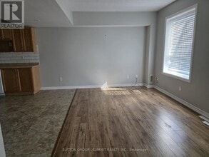 329 Edgehill Dr in Barrie, ON - Building Photo - Building Photo