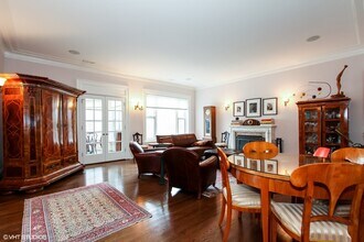 5120 S Kenwood Ave in Chicago, IL - Building Photo - Building Photo