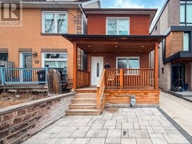 403 Winona Dr in Toronto, ON - Building Photo