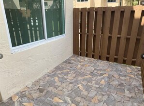 8233 NW 8th Ct in Plantation, FL - Building Photo - Building Photo