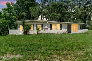 1655 Richland Ave in DeLand, FL - Building Photo