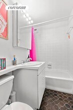 310 W 89th St in New York, NY - Building Photo - Building Photo