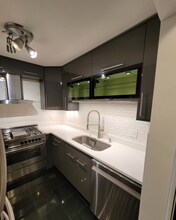 33 Pond Ave, Unit 924 in Brookline, MA - Building Photo - Building Photo