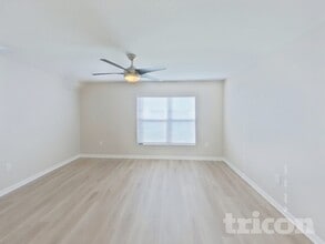 2007 12th St SE in Ruskin, FL - Foto de edificio - Building Photo