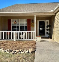 8625 Flagstone Way in Knoxville, TN - Building Photo