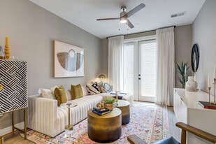 Margaux Midtown in Nashville, TN - Building Photo