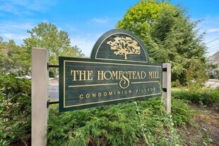 15 Higgins St in Smithfield, RI - Building Photo