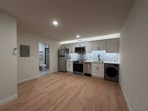 Fairmount Heights LLC. in Oakland, CA - Building Photo - Building Photo