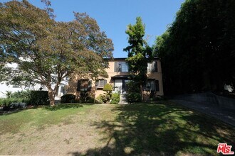854 1/2 S Plymouth Blvd in Los Angeles, CA - Building Photo - Building Photo