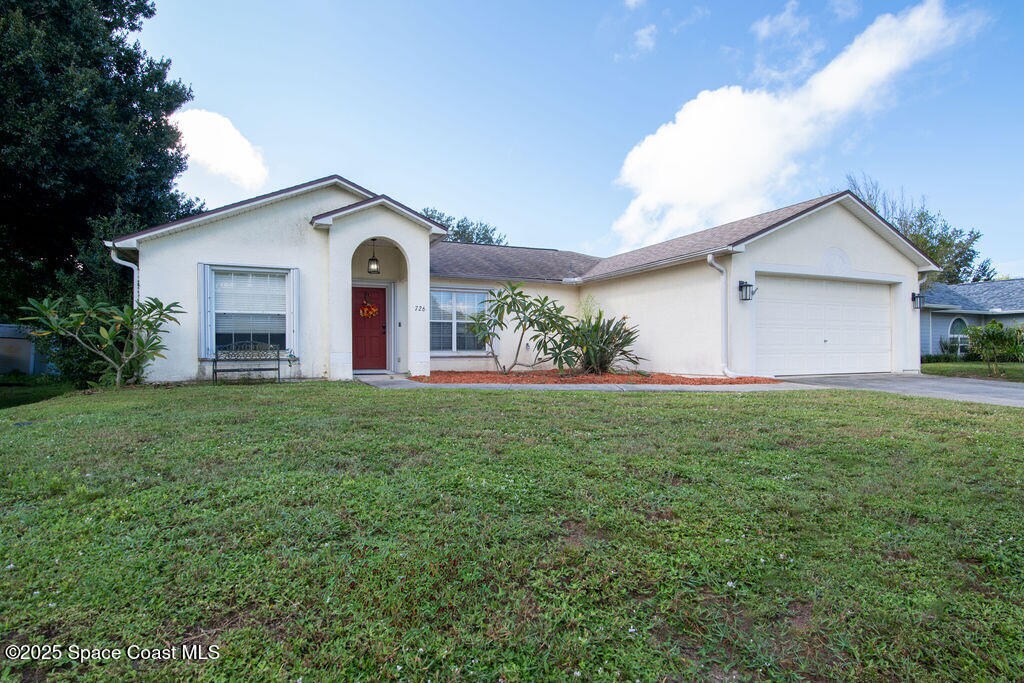 726 Media Terrace in Sebastian, FL - Building Photo