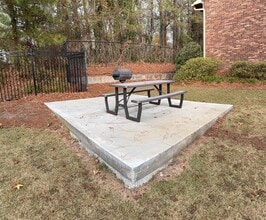 3665 Chestnut Dr in Doraville, GA - Building Photo - Building Photo