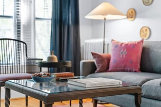 1200 W Eddy St in Chicago, IL - Building Photo - Building Photo