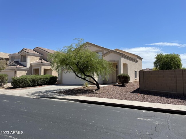 1737 S 218th Ave in Buckeye, AZ - Foto de edificio - Building Photo