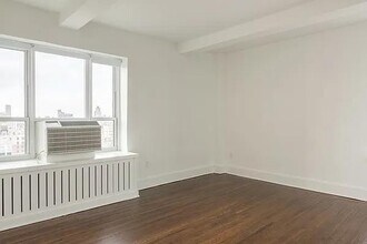 510 W 110th St in New York, NY - Building Photo - Building Photo