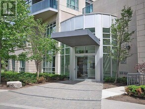 90 Absolute Ave in Mississauga, ON - Building Photo - Building Photo