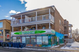 745 Bloor St W in Toronto, ON - Building Photo