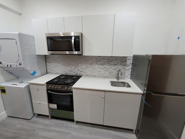 property at 734 SW 4th St