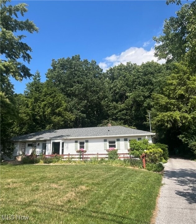 5819 S Shandle Blvd in Mentor, OH - Building Photo