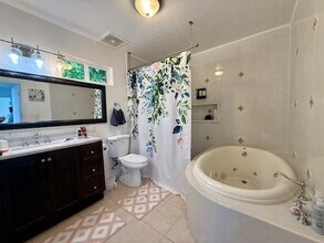 7140 SW 16th St in Pembroke Pines, FL - Building Photo - Building Photo