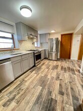 230 Webster Ave in Jersey City, NJ - Building Photo - Building Photo