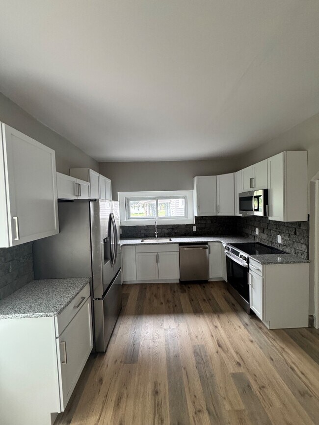 5361 E Pleasant Valley Blvd in Tyrone, PA - Building Photo - Building Photo