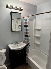 1537 Pearl St, Unit B in Columbus, IN - Building Photo - Building Photo
