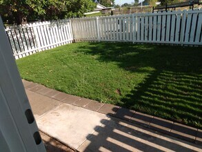 3902 Severence Ave, Unit 1 in San Bernardino, CA - Foto de edificio - Building Photo