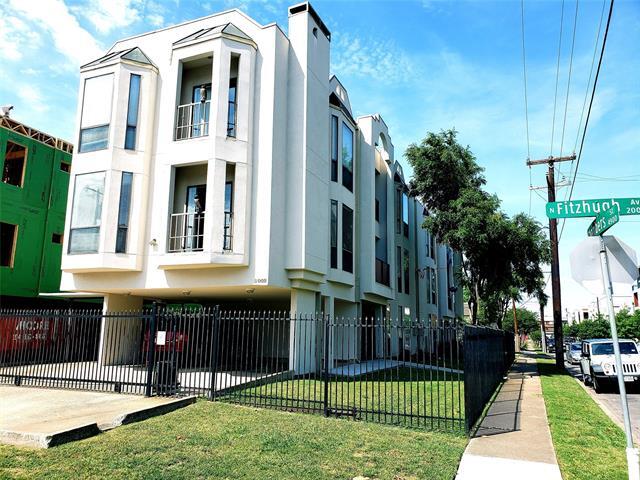 2002 N Fitzhugh Ave in Dallas, TX - Building Photo - Building Photo