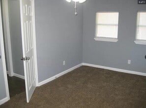 1312 Bernard St in Pasadena, TX - Building Photo - Building Photo