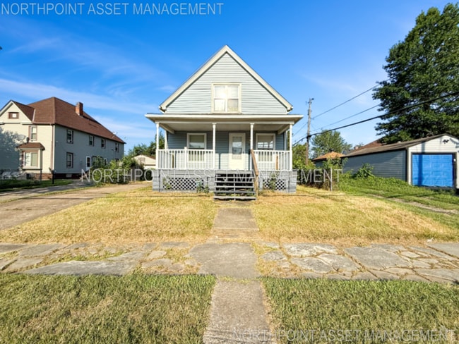 property at 2925 Seneca Ave