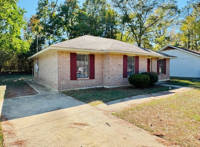 4321 Wimbledon Rd in Montgomery, AL - Building Photo - Building Photo