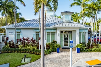 Bell Kendall West in Miami, FL - Foto de edificio - Building Photo