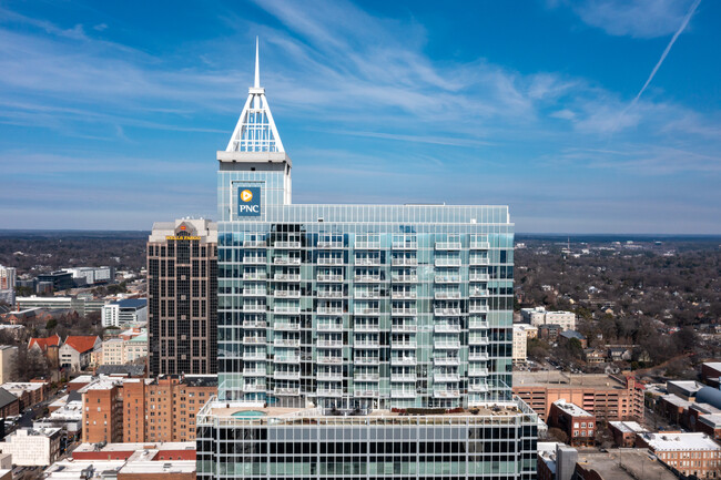 The Plaza Condominiums in Raleigh, NC - Foto de edificio - Building Photo