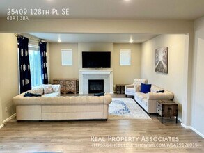 25409 128th Pl SE in Kent, WA - Building Photo - Building Photo