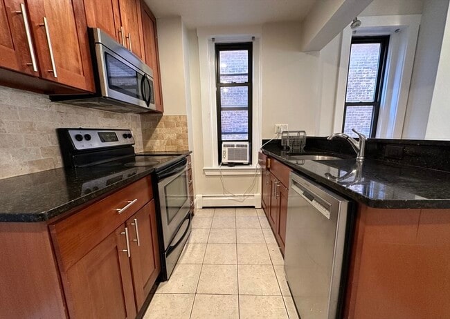 15 St Germain St in Boston, MA - Building Photo - Building Photo