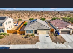 11958 Gaines Ct in Adelanto, CA - Building Photo - Building Photo
