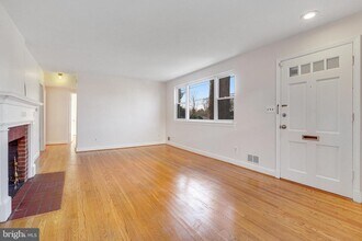 10003 Portland Pl in Silver Spring, MD - Building Photo - Building Photo