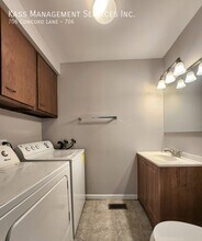 706 Concord Ln in Barrington, IL - Building Photo - Building Photo