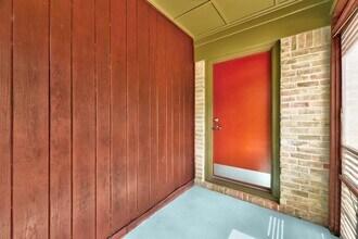 4702 Philco Dr in Austin, TX - Building Photo - Building Photo
