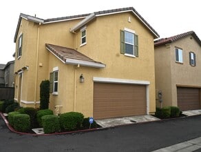 8883 Tethys Ln in Elk Grove, CA - Building Photo - Building Photo