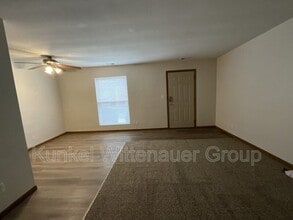 1803 Jamestown Rd in Swansea, IL - Building Photo - Building Photo