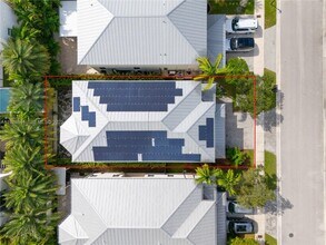 10470 NW 69th Terrace in Doral, FL - Building Photo - Building Photo