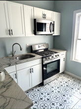 111 Ring St, Unit 2 in Providence, RI - Building Photo - Building Photo
