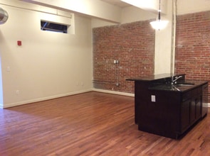 311 W Baltimore St in Baltimore, MD - Building Photo - Building Photo