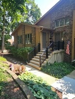 426 S 4th St, Unit 3 in St. Charles, IL - Building Photo