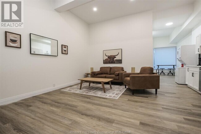 1223 University Ave W in Windsor, ON - Building Photo - Building Photo